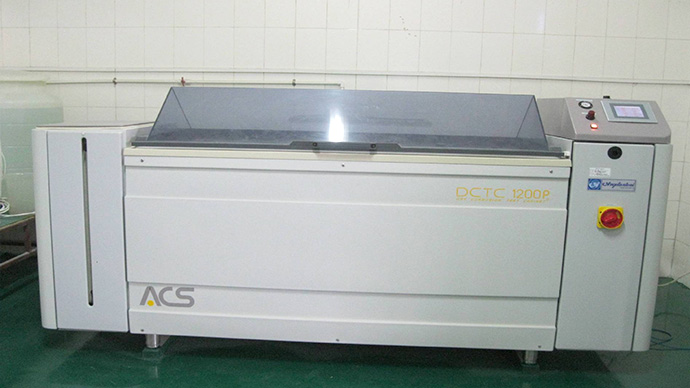 Salt spray test chamber